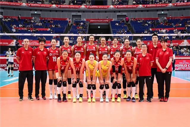 [老陈聊体育]迎首支劲敌！从选人可看出郎平态度，为啥刘晏含、郑益昕落选了？