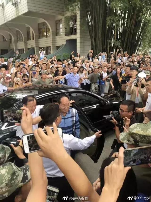 鄂尔多斯发布■这才是追星该有的样子！