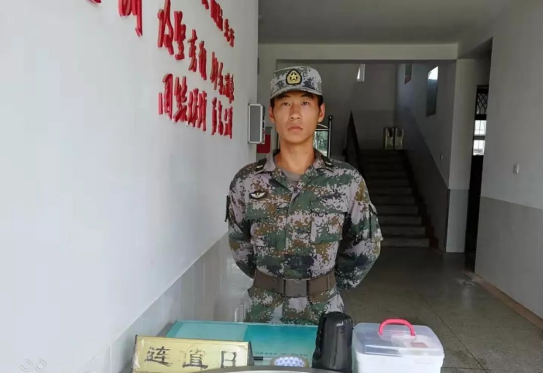 人民陆军：二次入伍！大学生士兵周家祺当完武警当陆军