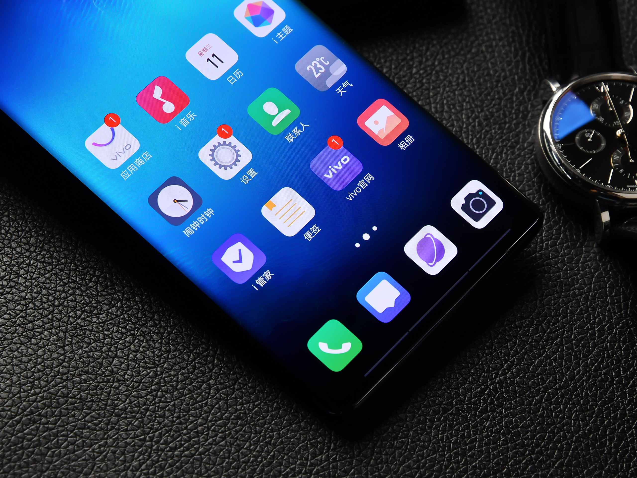 vivo nex 3图赏:99.6%屏占比打破视觉边界