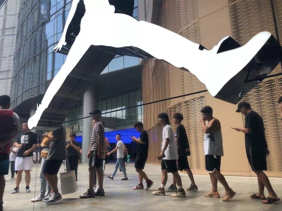 「电脑报」何止是乱，“炒鞋”或已涉嫌违法！