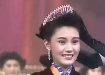 【BTV文艺频道】号称“顶级女神”的她50岁复出 片酬半个亿？