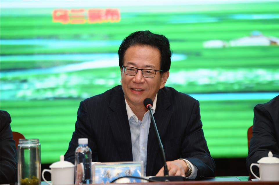 经济日报■中国银行业协会：外资银行公益慈善资金年均投入超1亿元