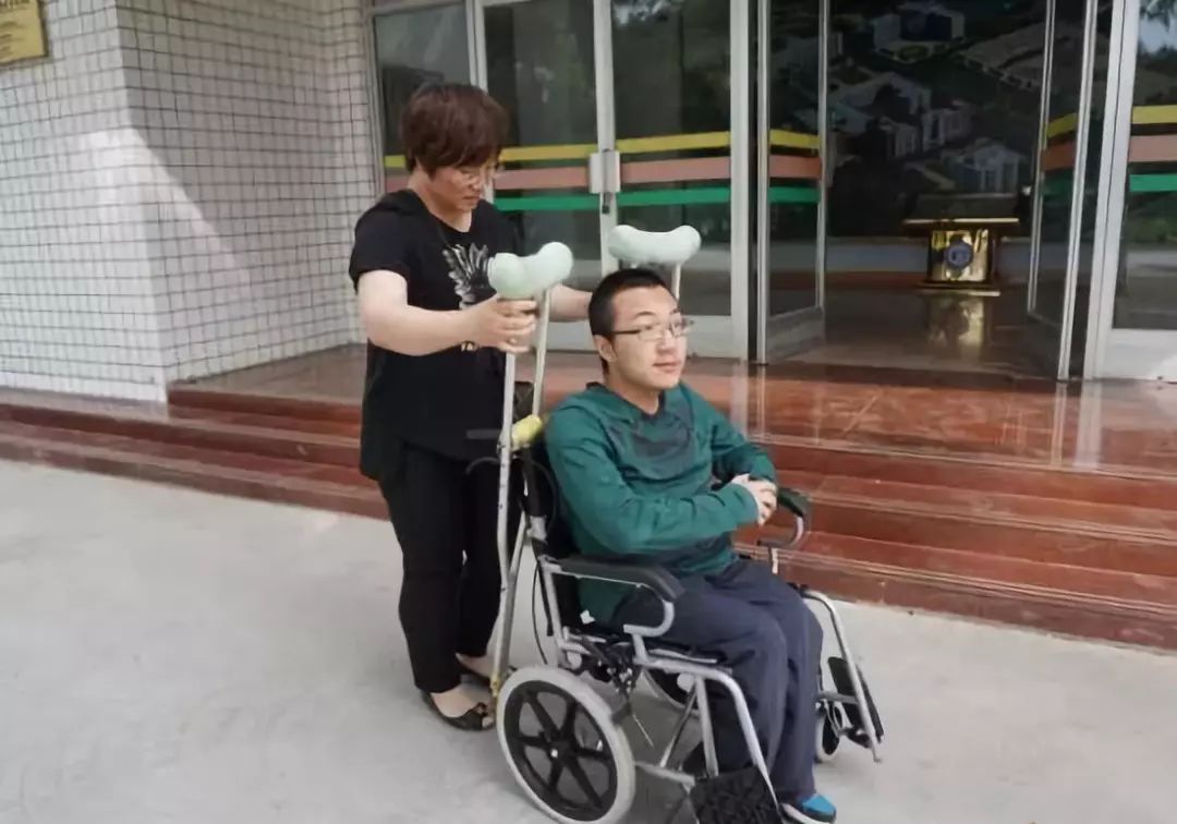 【中国计划生育协会】爱她与她的爱，就是我的铠甲