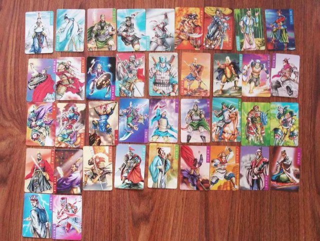 半岛晨报■一年烧掉一套房！比炒鞋还烧钱的“盲盒”，狂赚39倍？