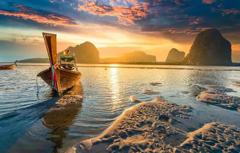 #经济日报#人的一生，永远不要打破两样东西