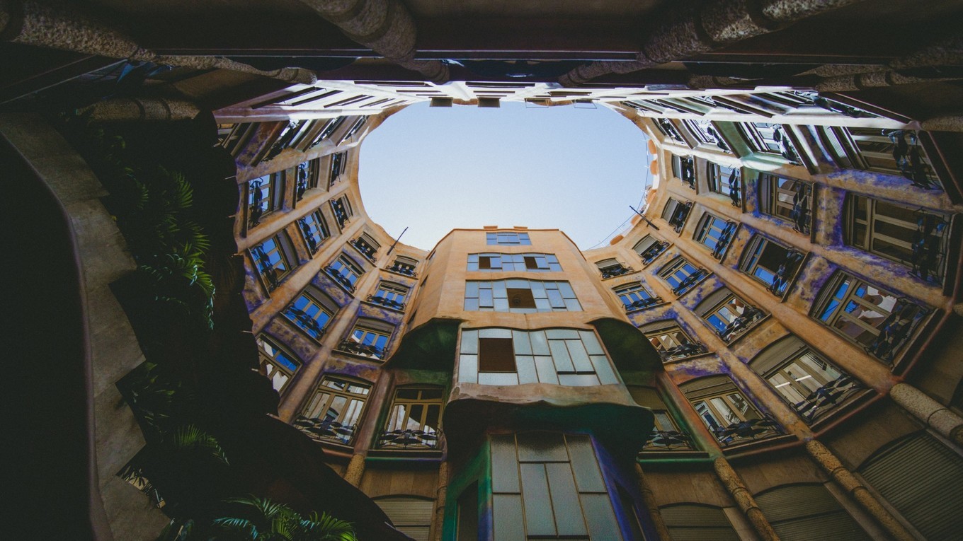 米拉之家打破常规的神秘公寓