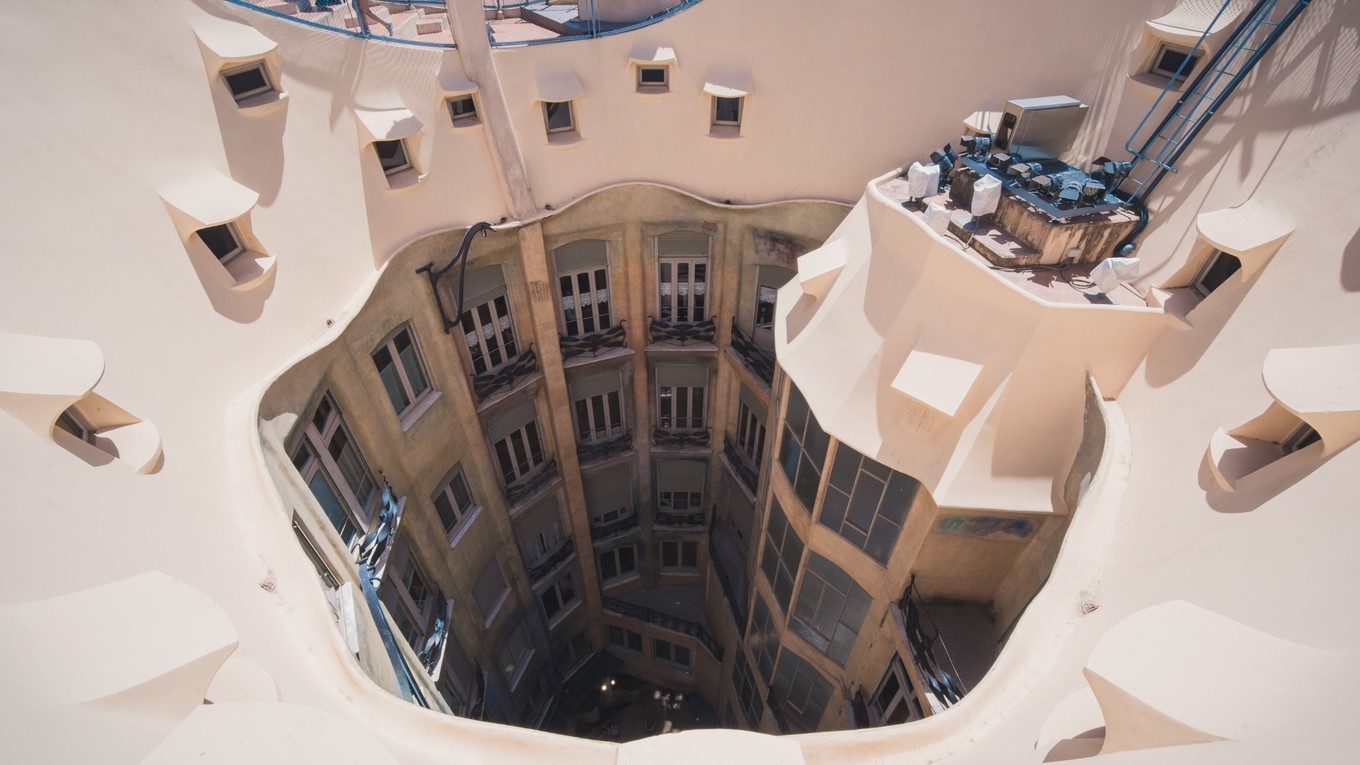 米拉之家打破常规的神秘公寓