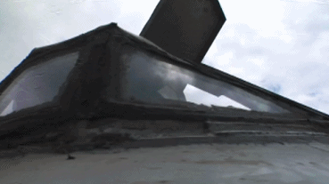 差评■为了拍龙卷风，这群摄影师连命都不要了