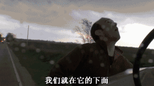 差评■为了拍龙卷风，这群摄影师连命都不要了