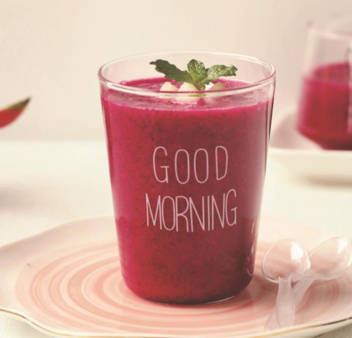 红粉佳人火龙果,搭配雪梨榨汁,特别适合秋天给孩子喝