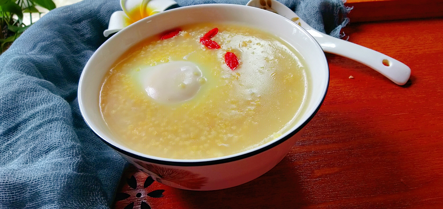熬小米粥有技巧?别忘了关键这2个细节要点,出锅米油多还好喝