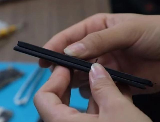 中国质量万里行：iPhone11 Pro Max全球首拆！电池高达3969毫安，主板更小