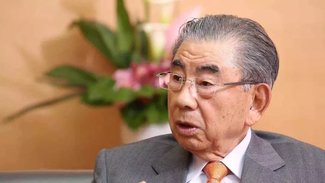 铃木敏文作为全球最大便利店 7-eleven 连锁公司的创始人,铃木敏文也