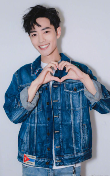 「Seven聊时尚」经常被黑的他们，出门依旧笑这么甜，衣服搭配依旧这么时尚帅气！