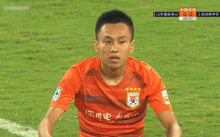 叶青足球世界■从0-2到2-2！鲁能亮出杀招，申花排名下滑遭华夏幸福反超