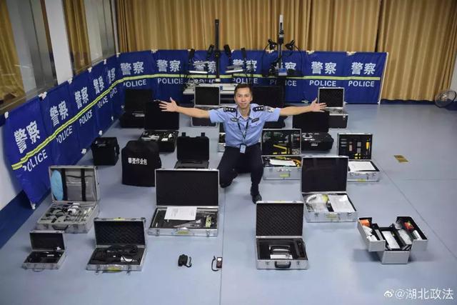 楚天都市报@这赤裸裸的炫fu！全世界都在玩，最后一个更是帅上天