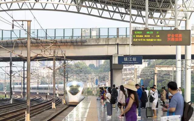 【科普中国】为什么火车很少提前到站？非要乘客等？总算是知道原因了