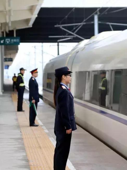 【科普中国】为什么火车很少提前到站？非要乘客等？总算是知道原因了