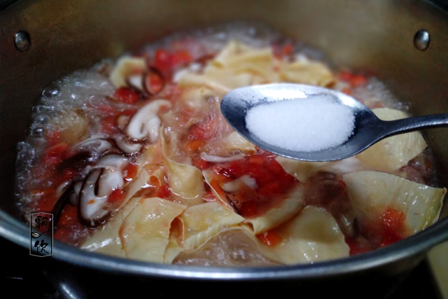 瓢饮厨房@秋天最值得喝的汤羹，好喝健脾强筋骨，想吃煮一锅，比吃火锅强