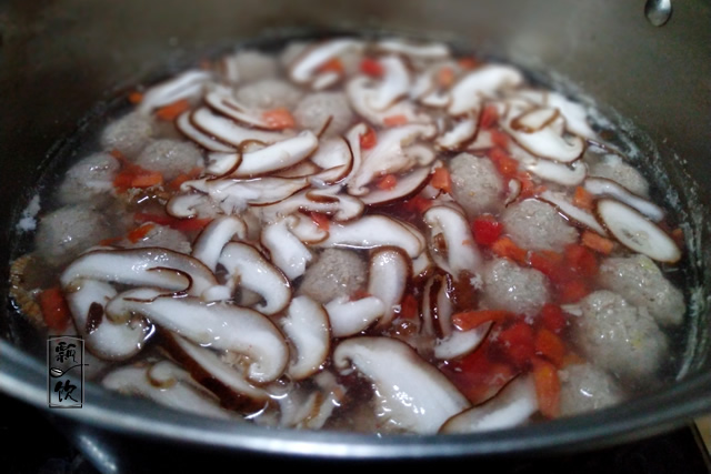 瓢饮厨房@秋天最值得喝的汤羹，好喝健脾强筋骨，想吃煮一锅，比吃火锅强