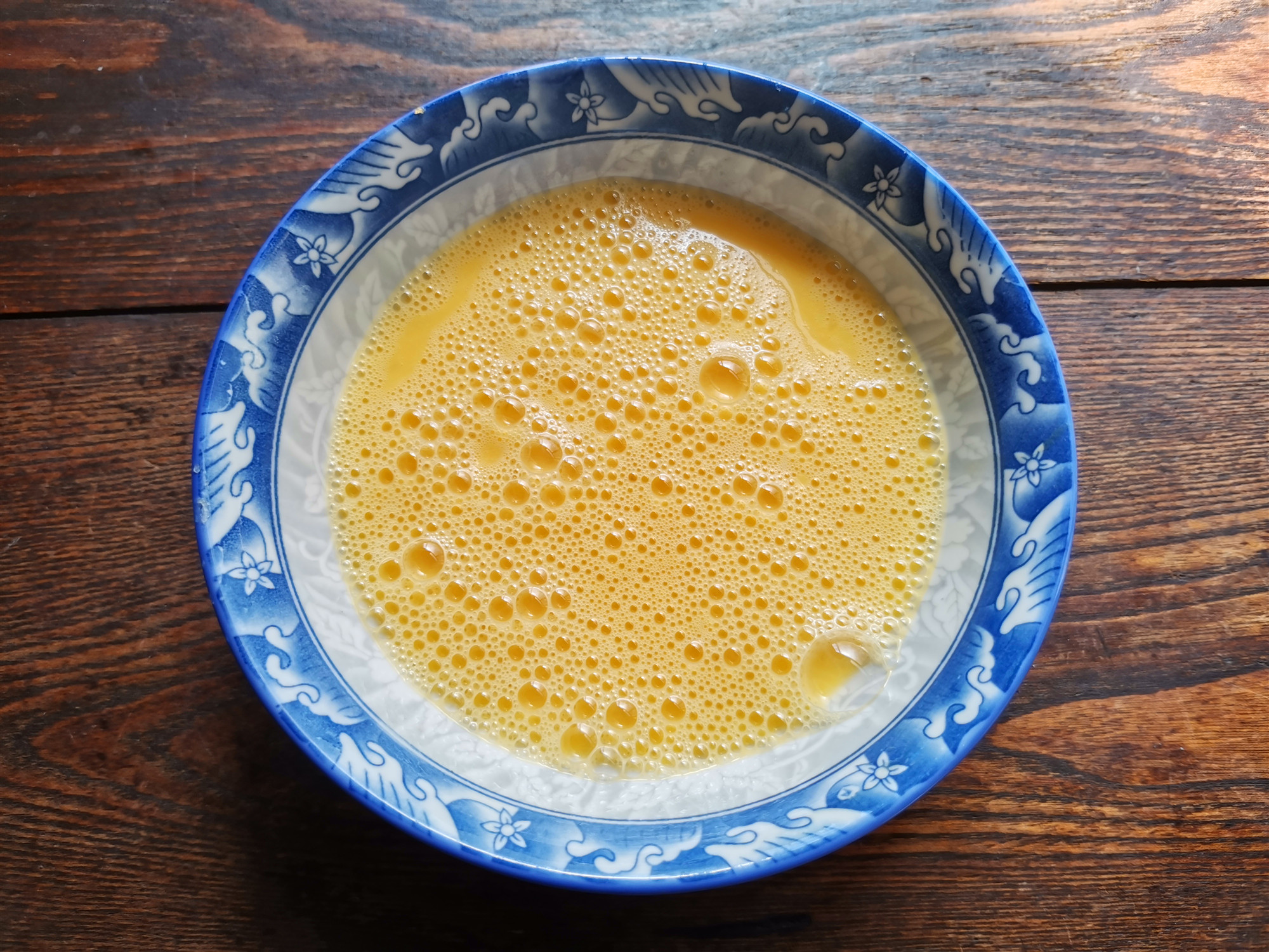 雪儿小厨@炒韭菜的小技巧，不会把韭菜炒过火，味道鲜嫩，只需多这一步骤