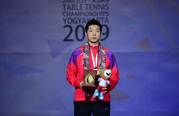 [我眼中的体育世界]国乒第一劳模！亚锦赛身兼4项荣获3冠1亚，撑起乒坛的一片天！