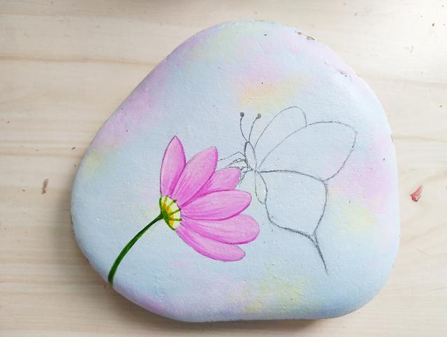 原创手把手教你用石头画蝴蝶花朵详细方法及步骤简单易学