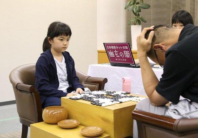 她是日本天才围棋少女今年才10岁击败大40岁四段职业选手