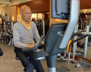 「半岛晨报」花费936万续命，羽坛名将李宗伟流泪了：抗癌真的太痛苦