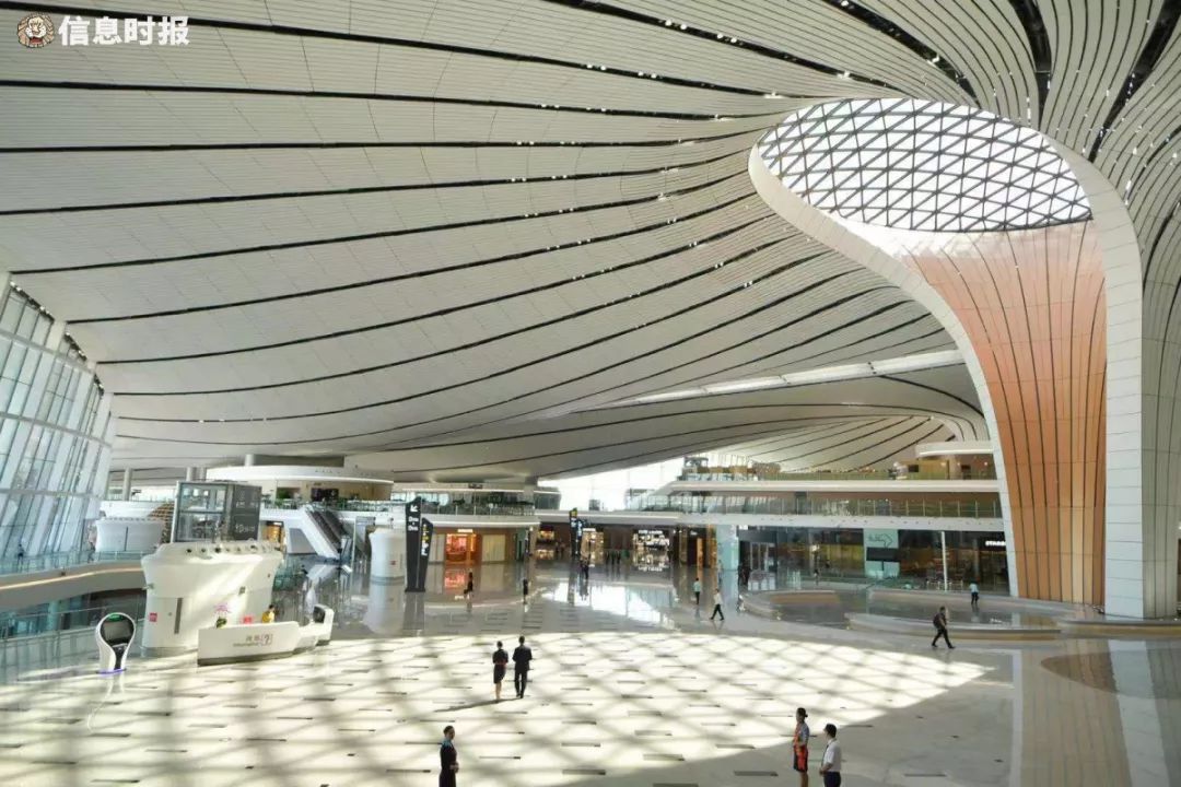 「信息时报」厉害了，我的大兴机场！今日首架起飞航班：北京→广州