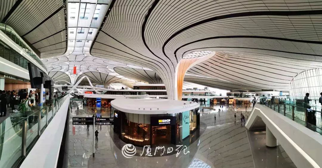 【厦门日报】北京大兴国际机场投运，厦航成功首航！今后，这样乘飞机更便捷省时~