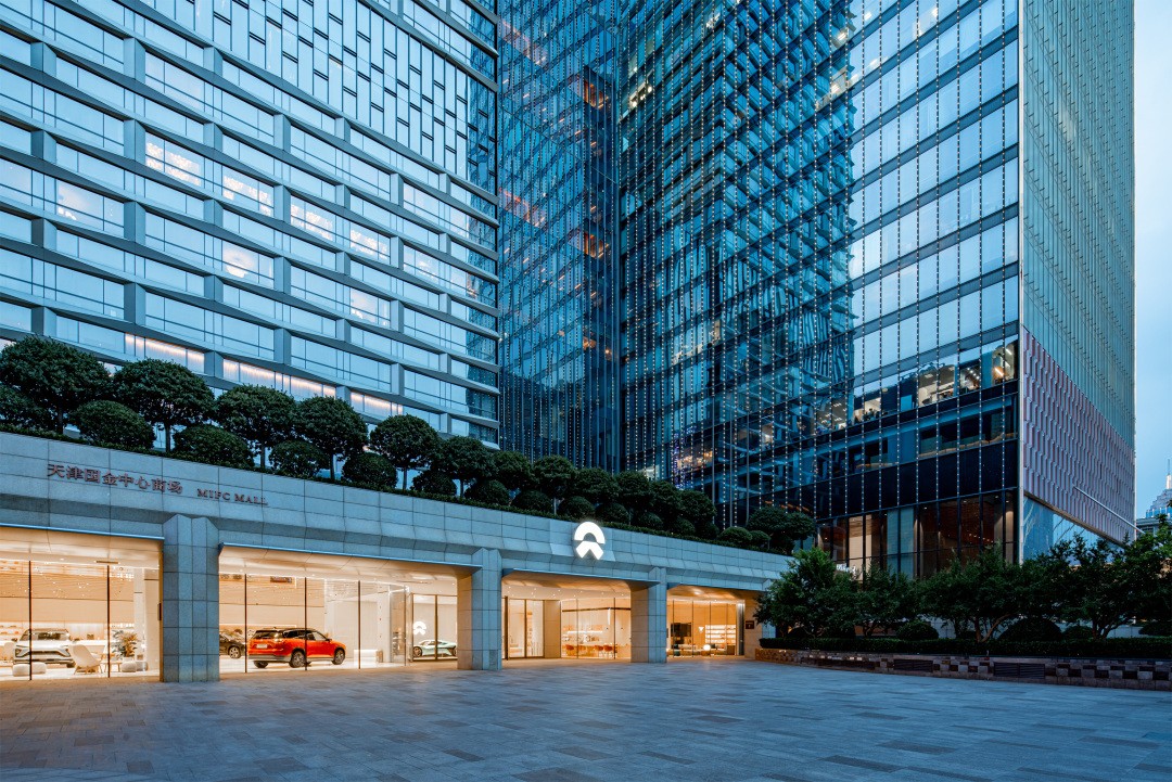 4年"烧掉"200亿,股价暴跌20%,蔚来汽车新能源路在何方?