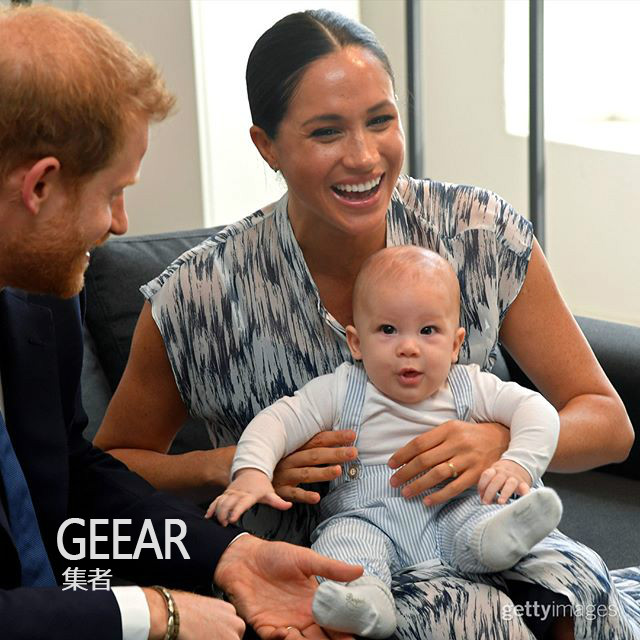 英国皇室发福利哈里和梅根的宝宝小archie多张近照大公开