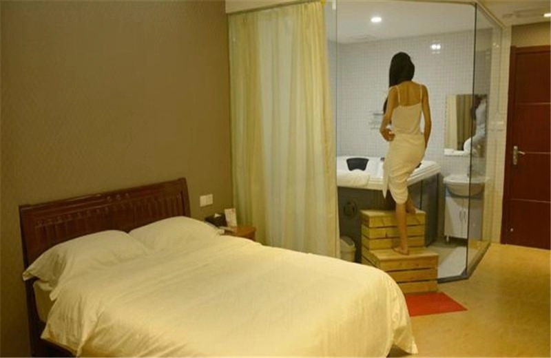 大多数人住酒店就是希望能舒舒服服洗个澡再美美的睡上一觉,而这些在