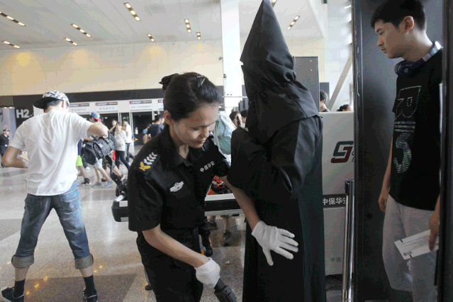 [中科院物理所]安检时，你和你的行李都经历了什么？