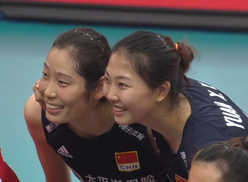 老陈聊体育@几经波折！朱婷、袁心玥又造惊喜，一数据是女排陷入被动局面主因