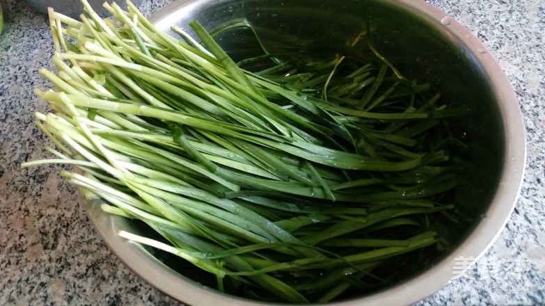 「美食杰一食一刻」韭菜盒子简单做法，不用不发面不饧面，放凉也不会变硬