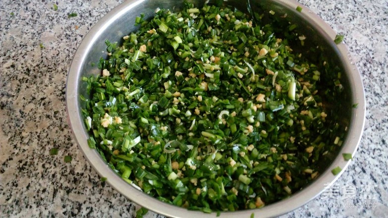 「美食杰一食一刻」韭菜盒子简单做法，不用不发面不饧面，放凉也不会变硬