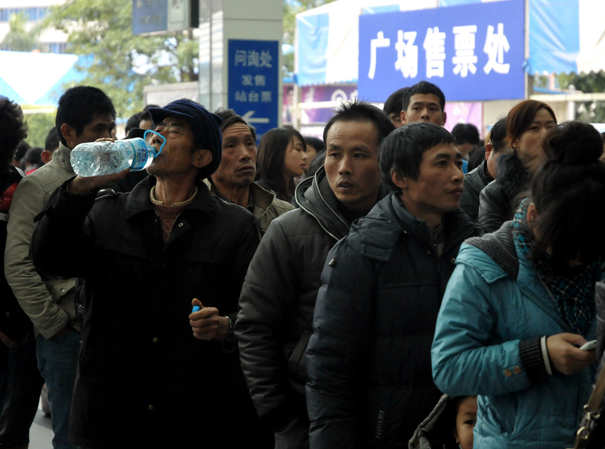 「新周刊」智能时代，可把我妈害惨了