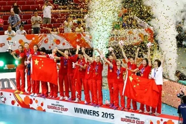 中国教育报■从五连冠到十连胜，中国女排靠的是什么？｜深呼吸