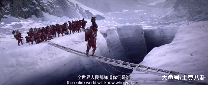 #中国质量万里行#《中国机长》口碑堪忧，《萨利机长》这座山在前面，翻过就能登顶