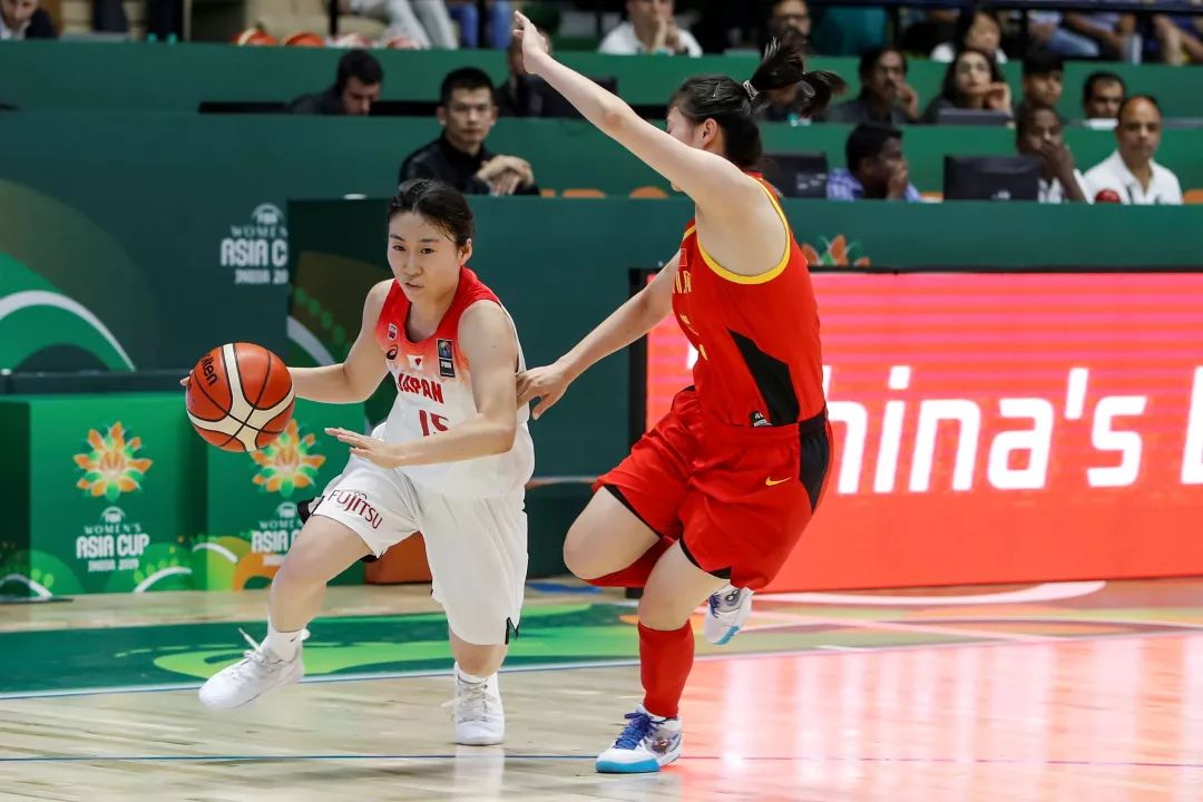 「环球时报」遗憾！中国女篮68-71日本女篮 无缘亚洲杯冠军