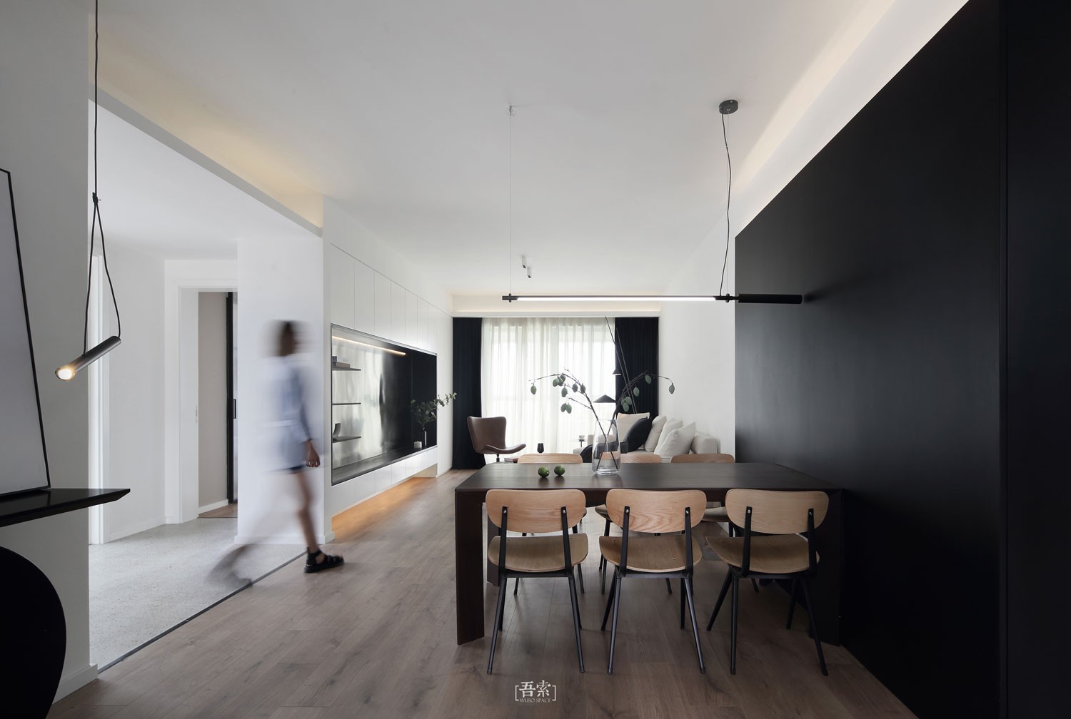 中国质量万里行■化繁为简，动静交织，整洁有序的黑白理性美学