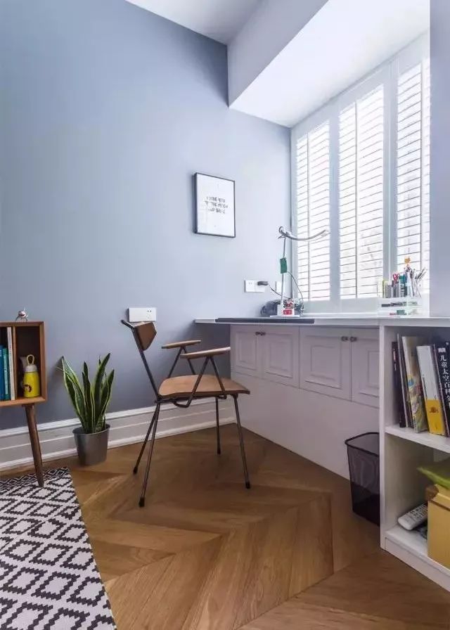 「中国质量万里行」想做书房，试试用飘窗改，美观还实用