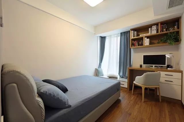 「中国质量万里行」想做书房，试试用飘窗改，美观还实用