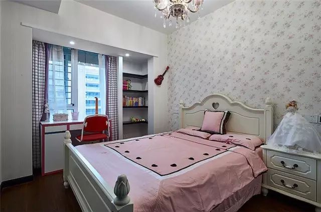 「中国质量万里行」想做书房，试试用飘窗改，美观还实用