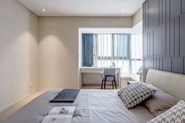 「中国质量万里行」想做书房，试试用飘窗改，美观还实用