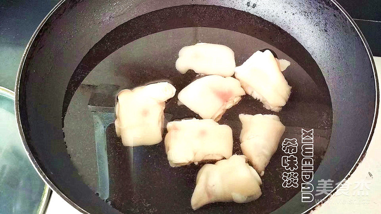 美食杰一食一刻：女人不想成为黄脸婆，秋天就吃它，满满的胶原蛋白，比面膜好用