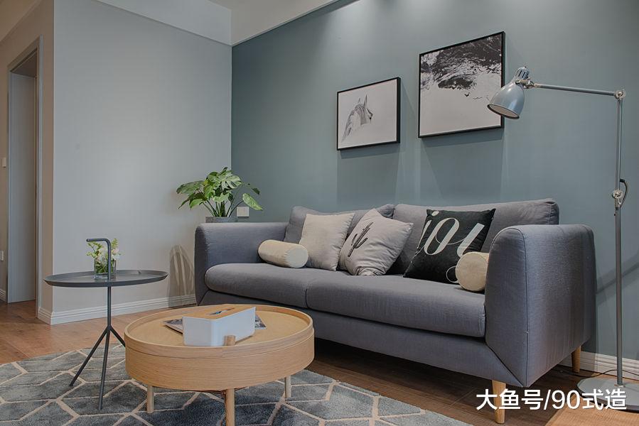 中国质量万里行■83㎡两室，原木色装修，素净高雅，厨房不要做亚光瓷砖